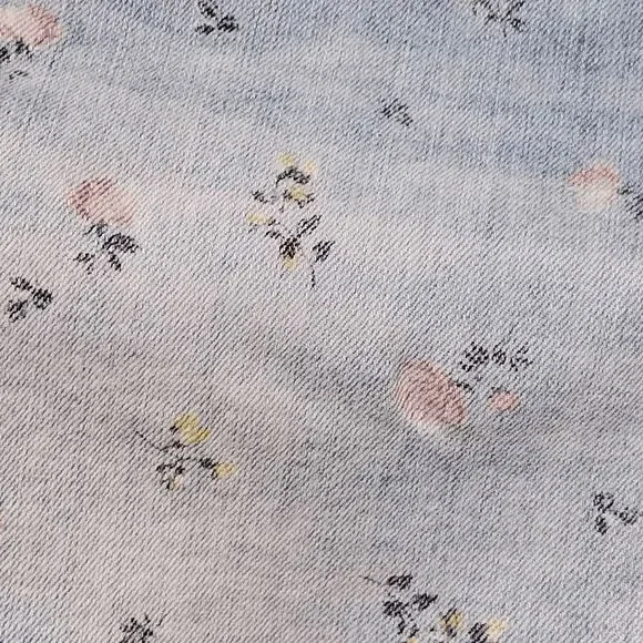 Wild Fable Rose Print Denim Jean Cut Off Shorts Jr Sz 9 Raw Fringe Hem - Picture 6 of 10